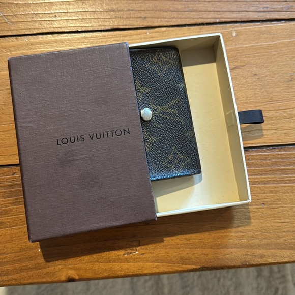 Louis Vuitton key holder - Picture 6 of 6